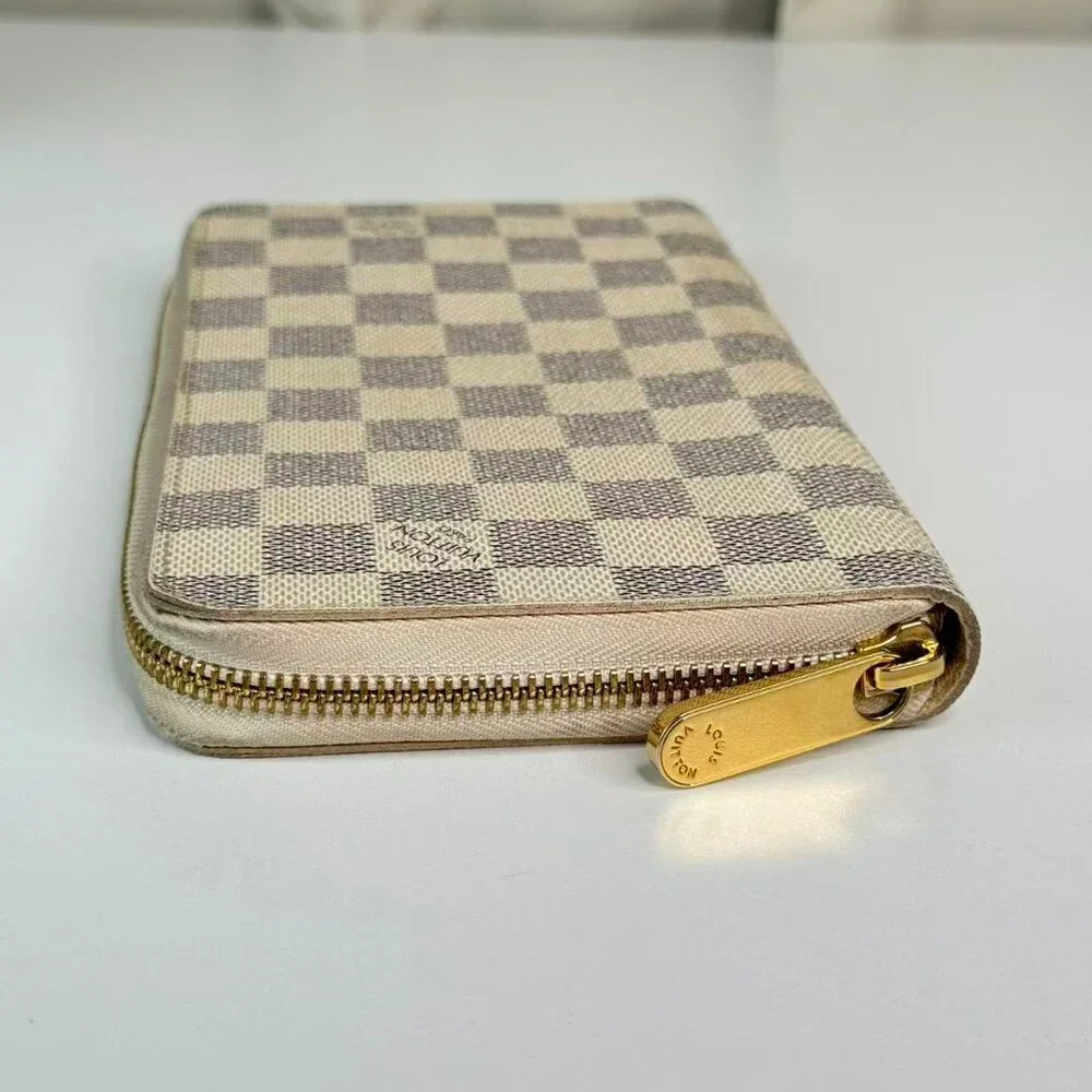 Louis Vuitton Damier Azur Zippy Wallet with Classic Checkerboard Design